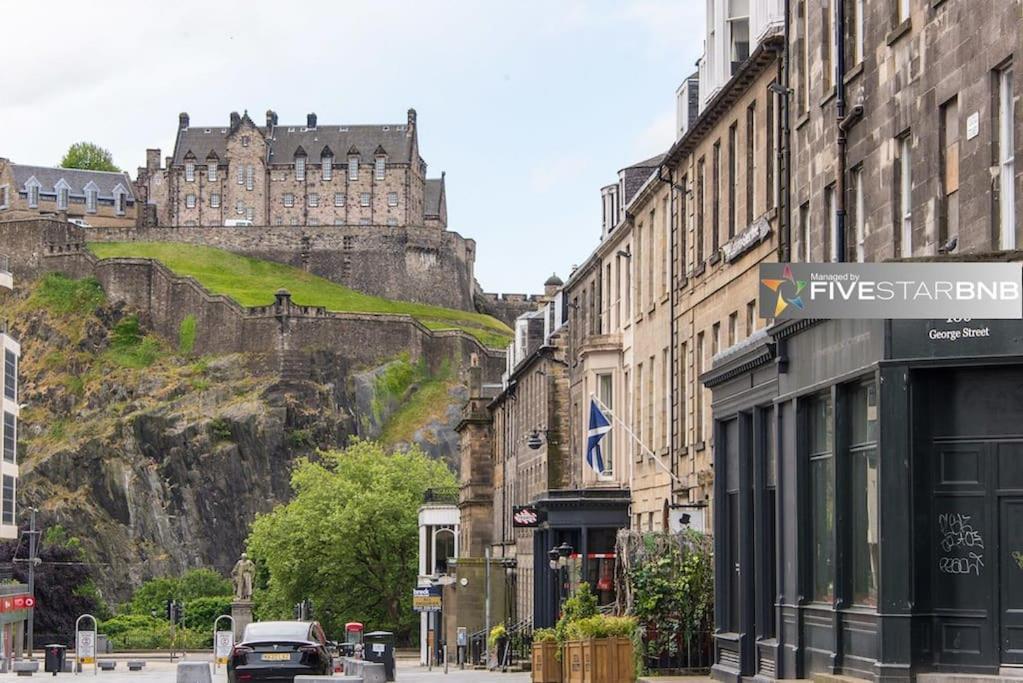 Cool Urban Apartment With Stunning Castle Views Edinburgh Luaran gambar
